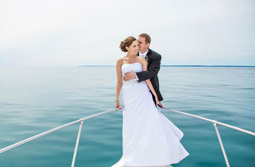 wedding-boat-3